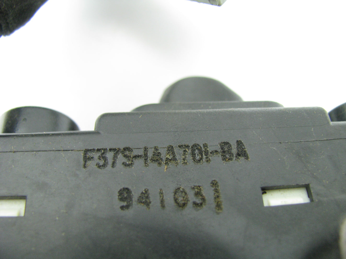 NEW - UNBOXED OEM 92-93 Ford Explorer Right Passengers Power Seat Adjust Switch