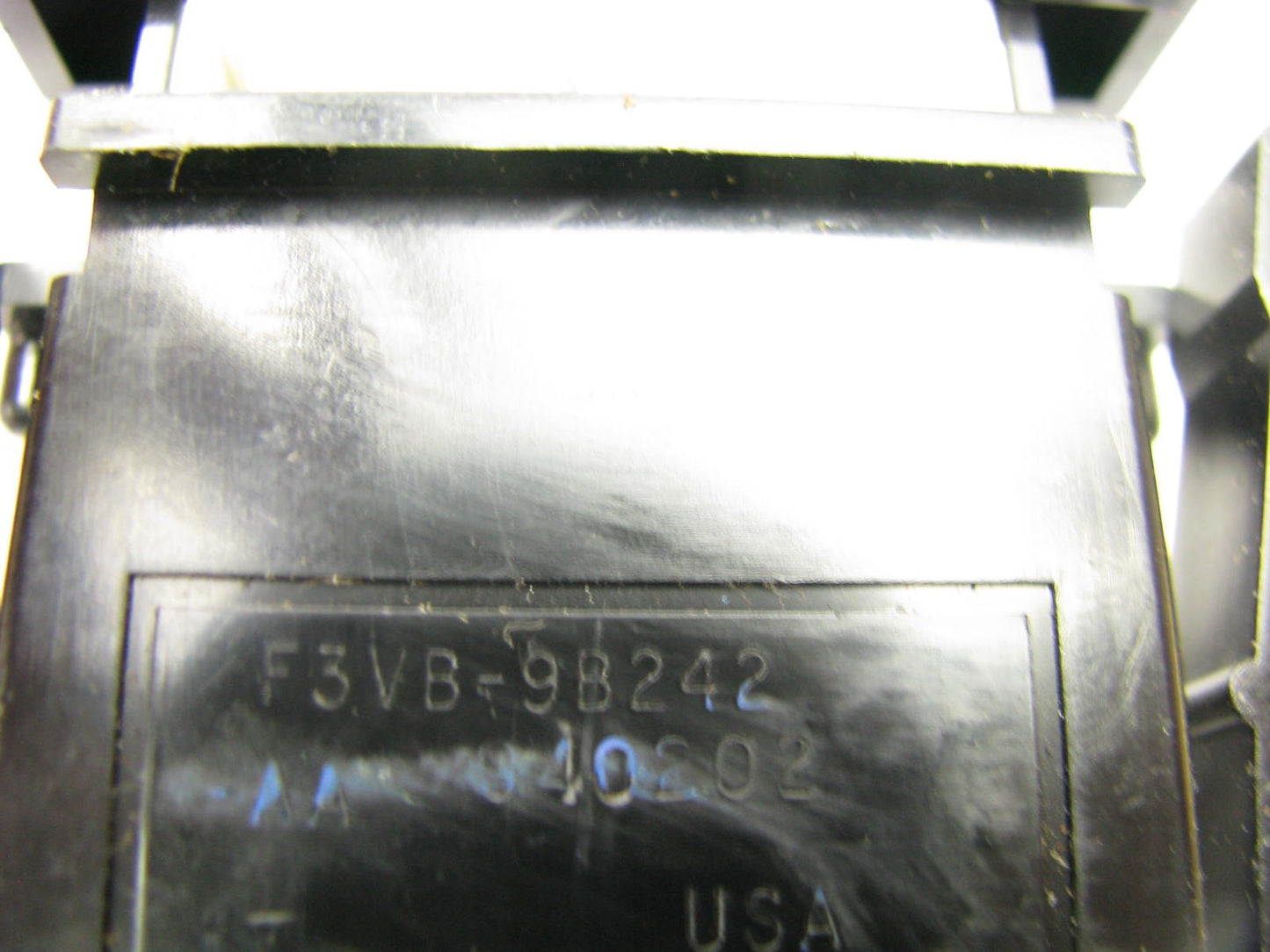 NEW - OUT OF BOX - OEM Ford F3VB-9B242-AA Fuel Filler Door Release Switch
