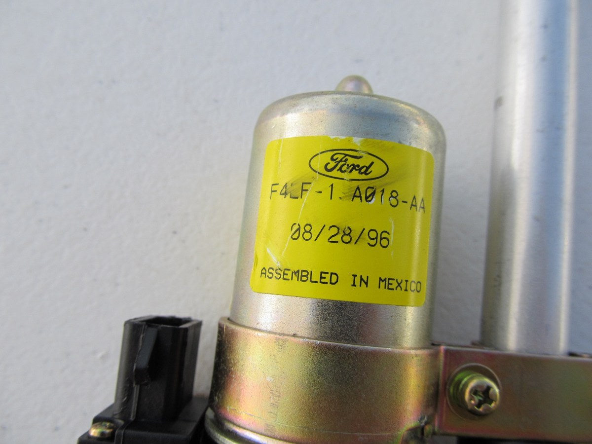 NEW - OUT OF BOX - OEM Ford F4LF-19A018-AA Power Antenna 1993-96 Mark VIII