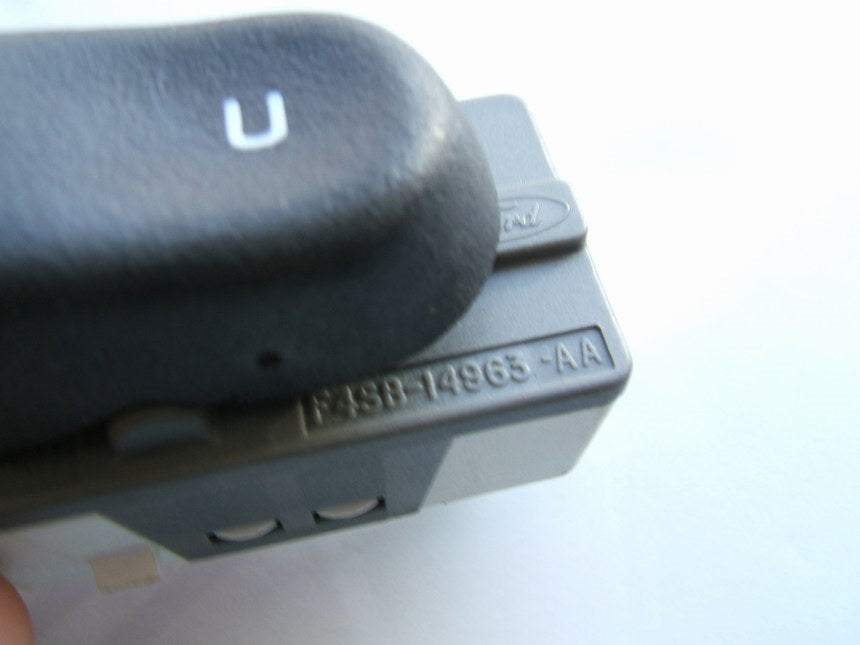 NEW - OUT OF BOX - OEM Ford F4SB-14963-AA Door Lock Switch 1994-97 Thunderbird