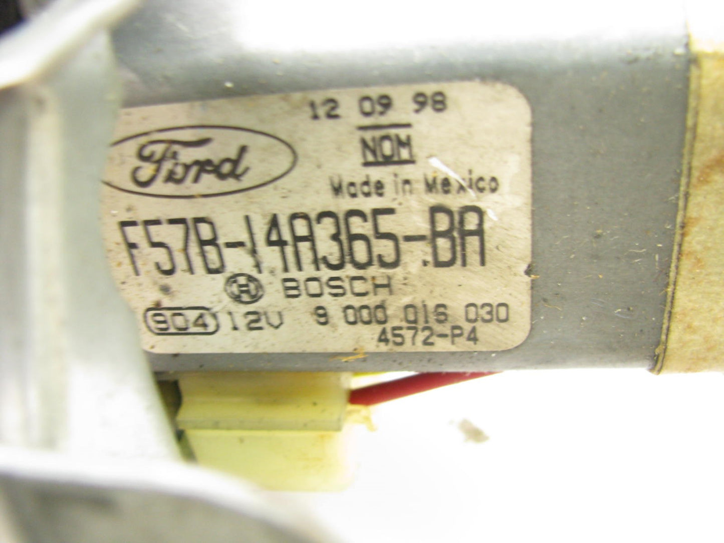 New OUT OF BOX OEM Ford Front Right Side Power Window Motor 96-02 Ranger