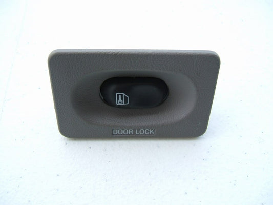 NEW - OUT OF BOX FORD F57B-14B162-AAW Liftgate Power Lock Switch 95-01 Explorer