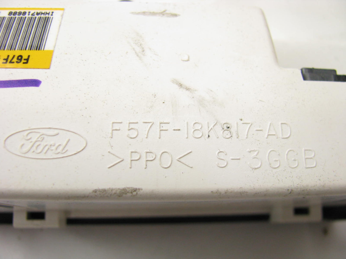 NEW - OUT OF BOX OEM Ford F57F-18K817-AD REAR A/C Heater Control F75F-19A164-AB