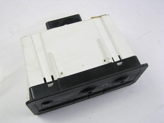 NEW - UNBOXED OEM F58F-19A164-AB Radio Rear Radio Control Unit 1995-96 Windstar