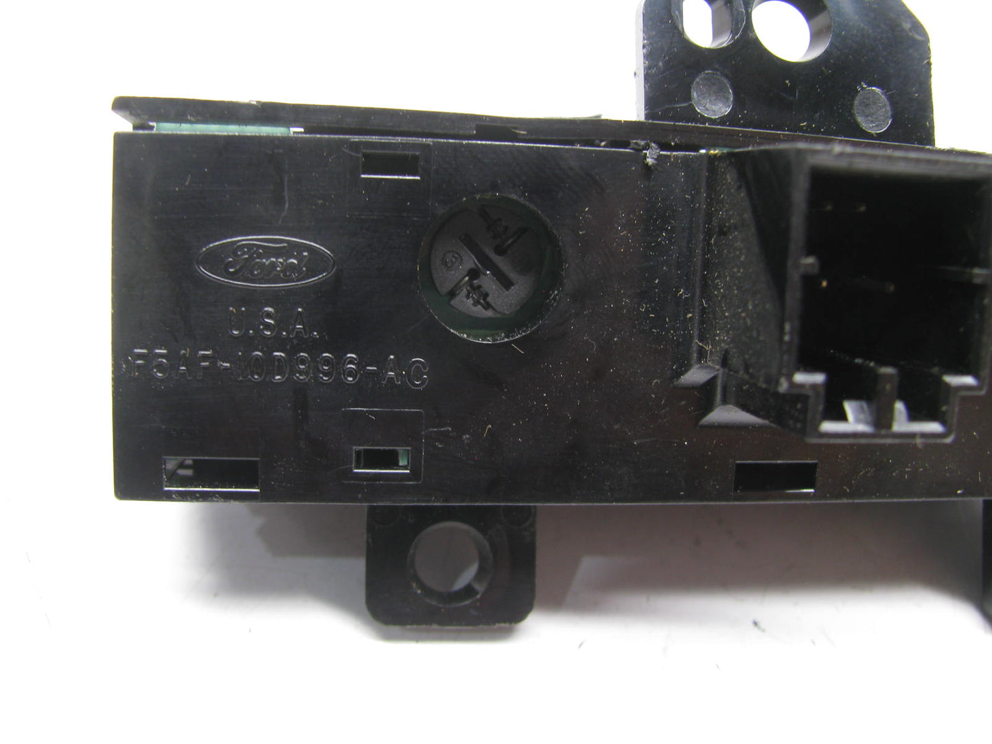 NEW - OUT OF BOX - OEM FORD F5AF-10D996-AC Instrument Cluster RESET E/M Switch
