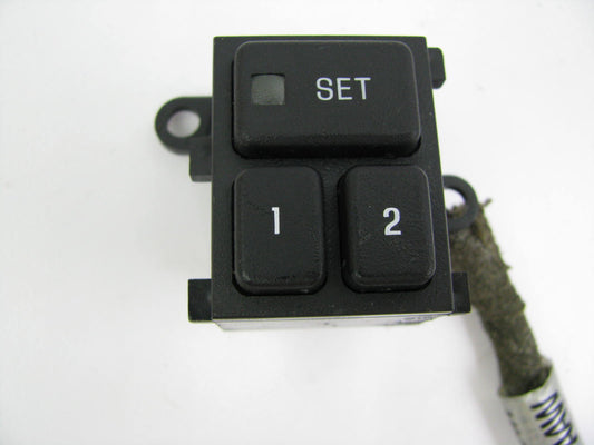 NEW - OUT OF BOX F5LB-14776-AAW-BLACK Power Seat Memory Switch 1997-98 Mark VIII
