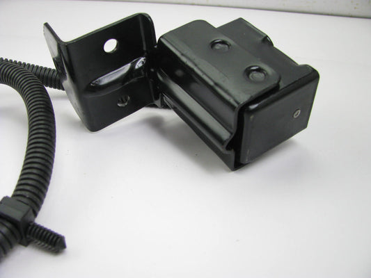 NEW - OUT OF BOX FORD F5TB-14B004-AA Front Right Air Bag Crash Sensor