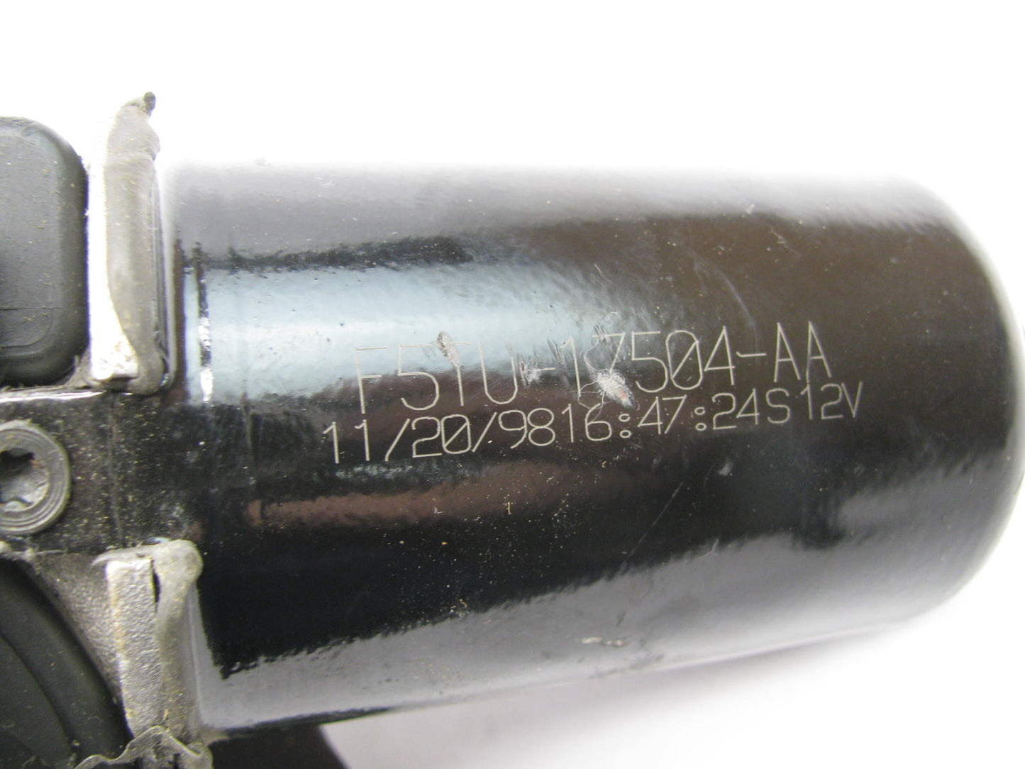 NEW UNBOXED Genuine OEM Ford F5TU-17504-AA Windshield Wiper Motor