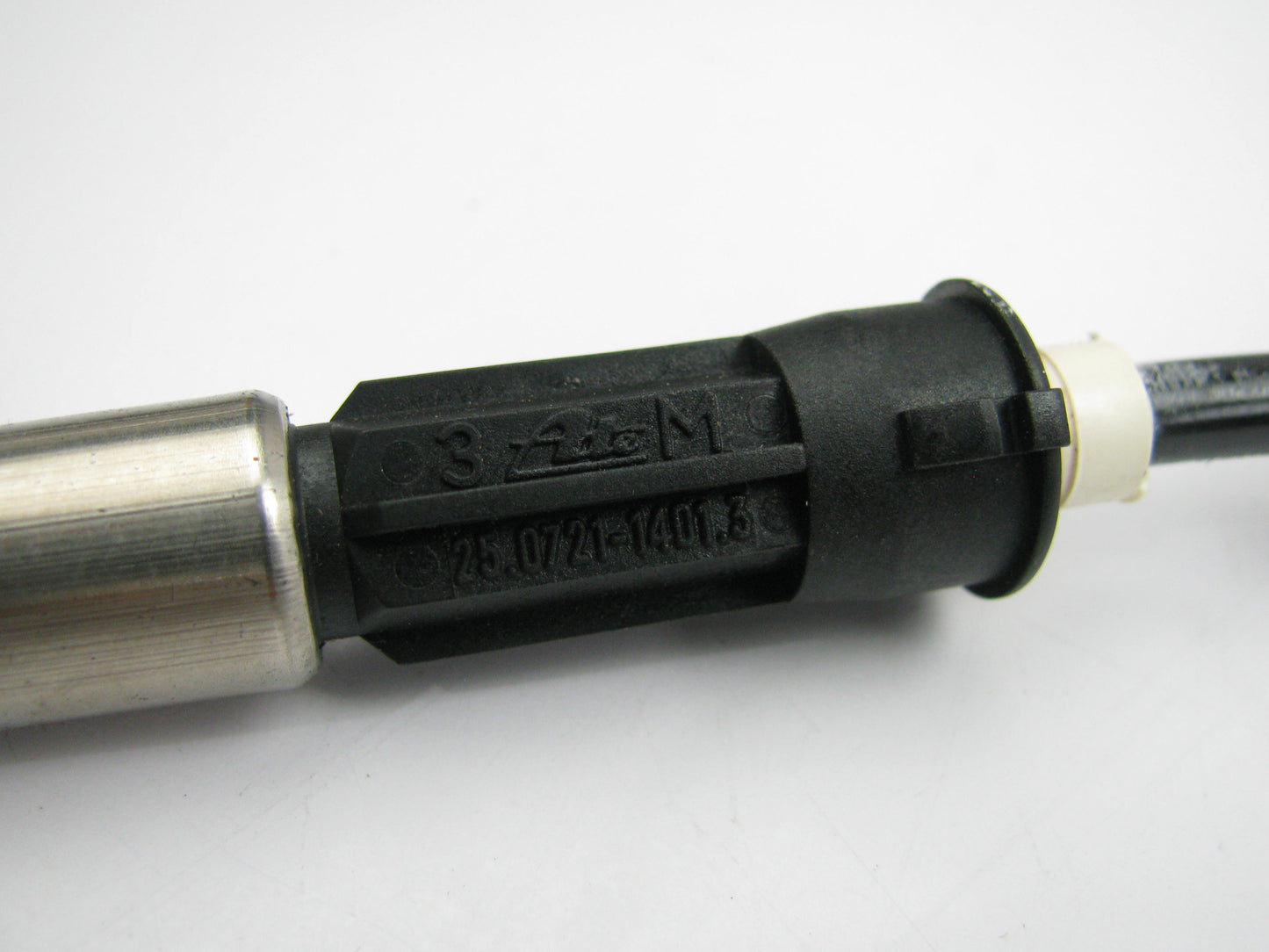 NEW UNBOXED F5VC-2C190-AA Rear ABS Wheel Speed Sensor 1995-97 Lincoln Town Car