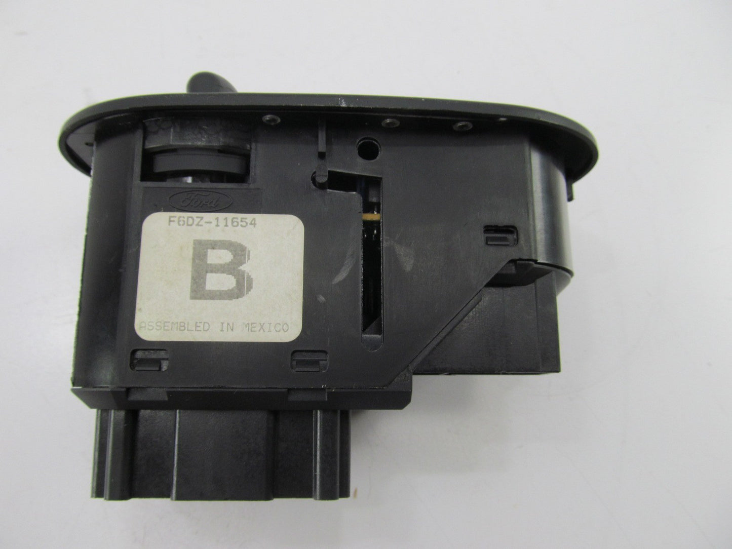 NEW - OUT OF BOX OEM Ford F6DZ-11654-B Headlight Head Lamp Switch