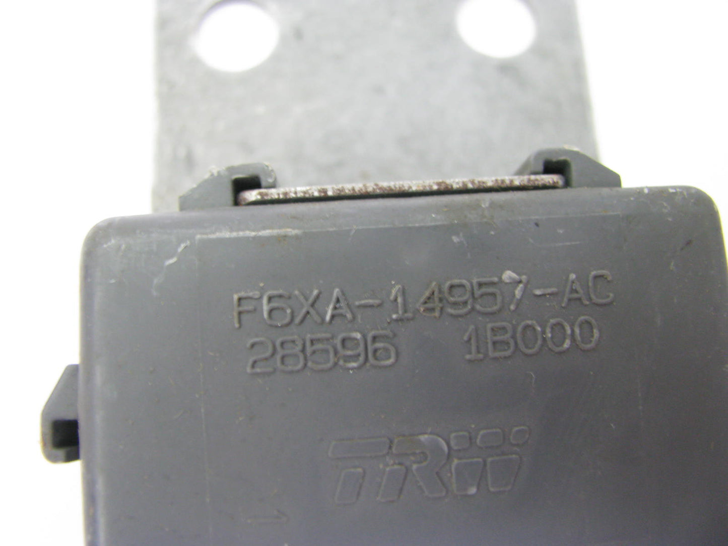 NEW - OUT OF BOX FORD F6XA-14957-AC Automatic Sliding Door Control Module