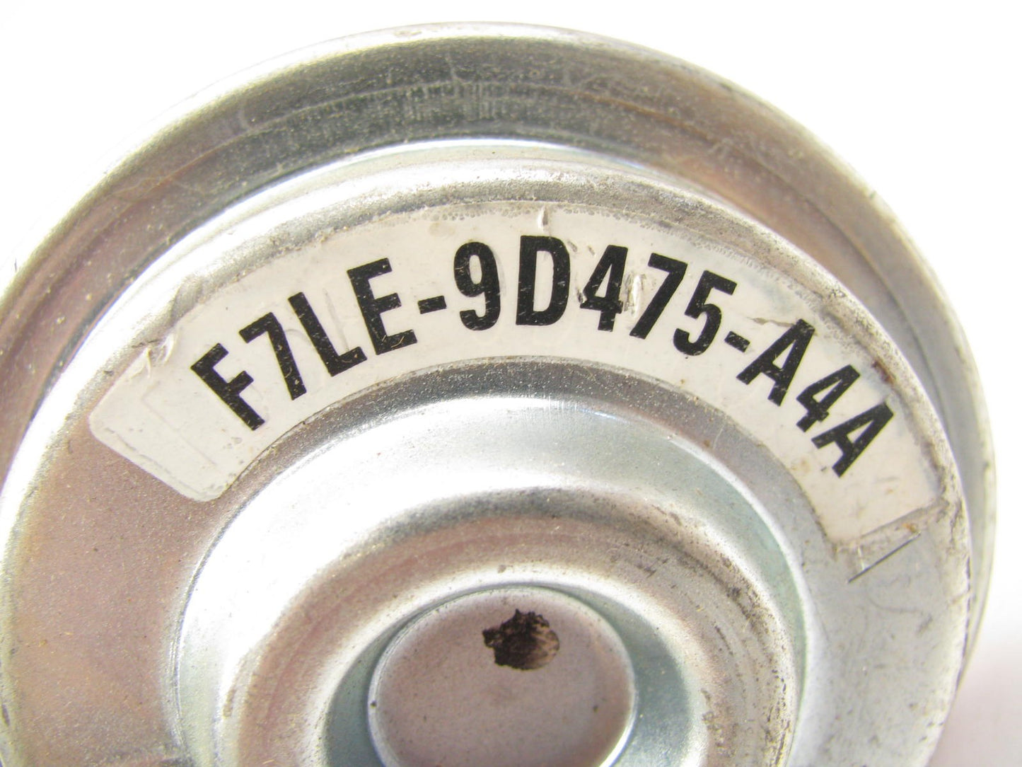 NEW - Out Of Box F7LE-9D475-A4A EGR Valve - 4F1328 9155 EGV538