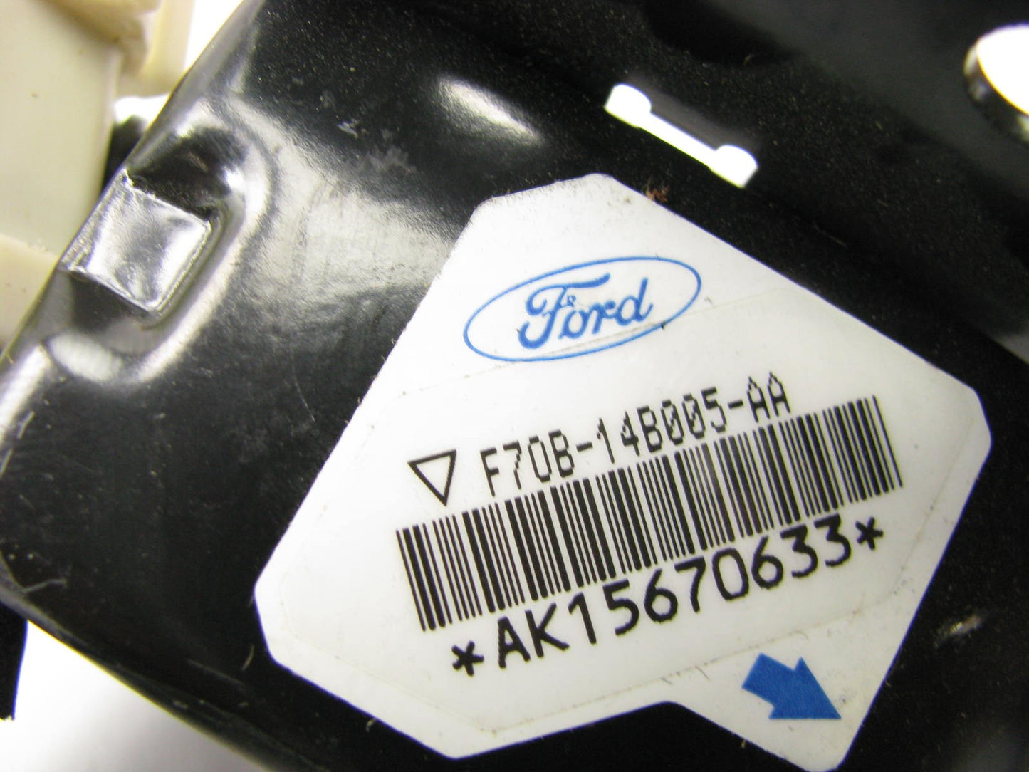 NEW - OUT OF BOX F7OB-14B005-AA Front Left SRS Crash Sensor 1995-97 Continental