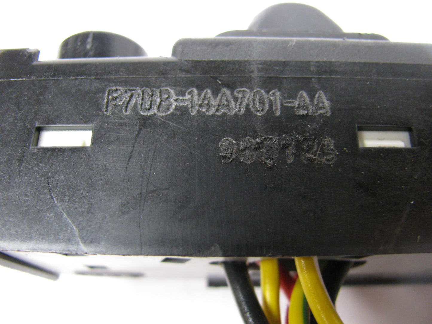 NEW - OUT OF BOX FORD F7UB-14A701-AA Driver Power Seat Switch W/ Harness