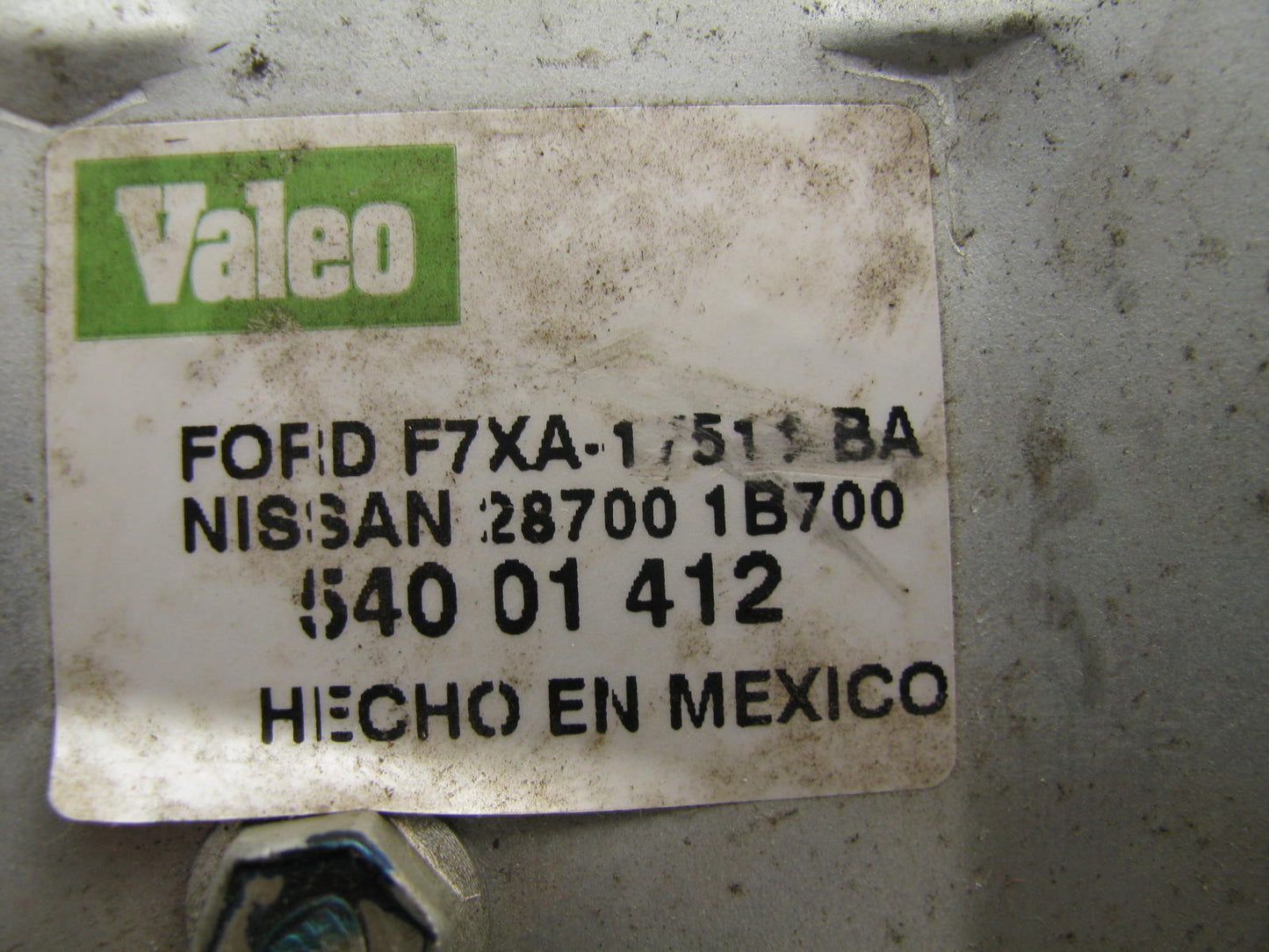 NEW - OUT OF BOX OEM Rear Wiper Motor 1995-1996 Villager Quest W/ Fixed Glass