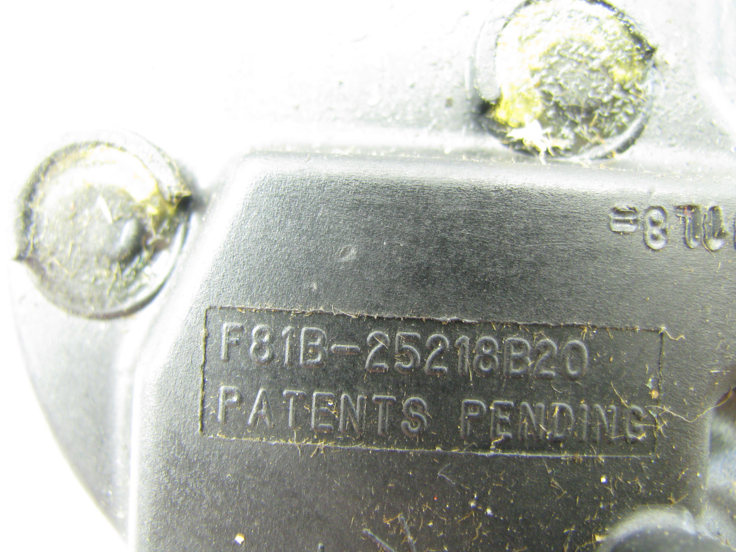 NEW - OUT OF BOX - OEM Ford F81B-25218B20 Front Right Door Lock Actuator