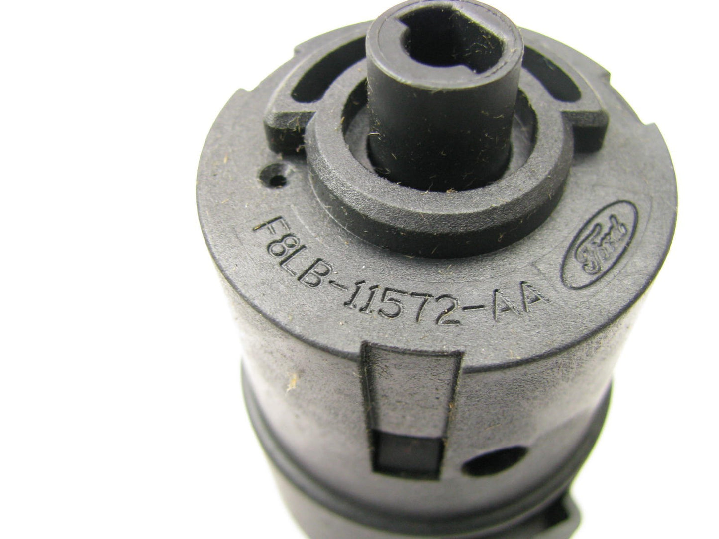 NEW - OUT OF BOX OEM F8LB-11572-AA Steering Column Ignition Switch 00-03 S-Type