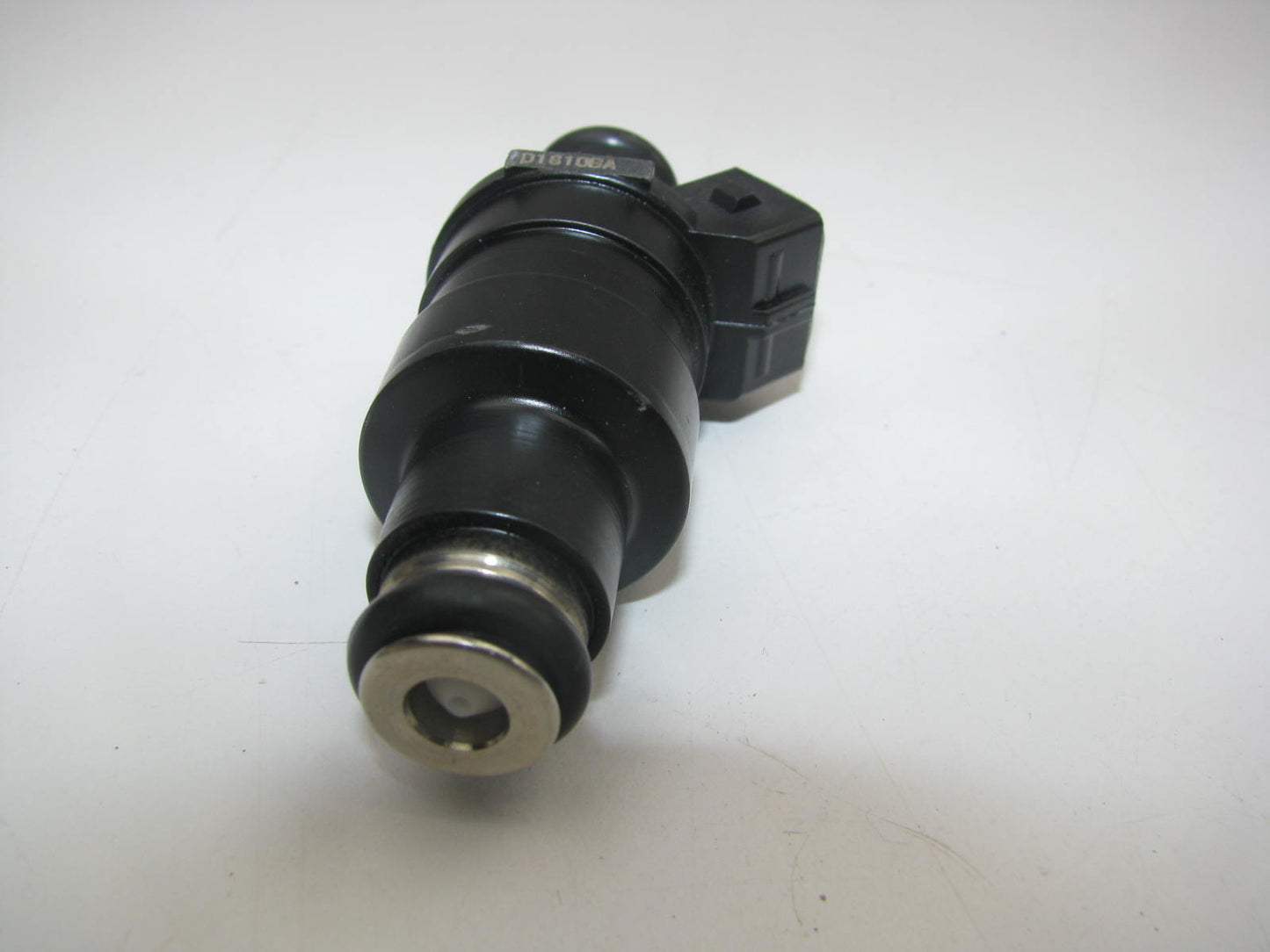 NEW - OUT OF BOX FJ25 Fuel Injector for 1985--1990 Chevrolet Pontiac 5.7L-V8