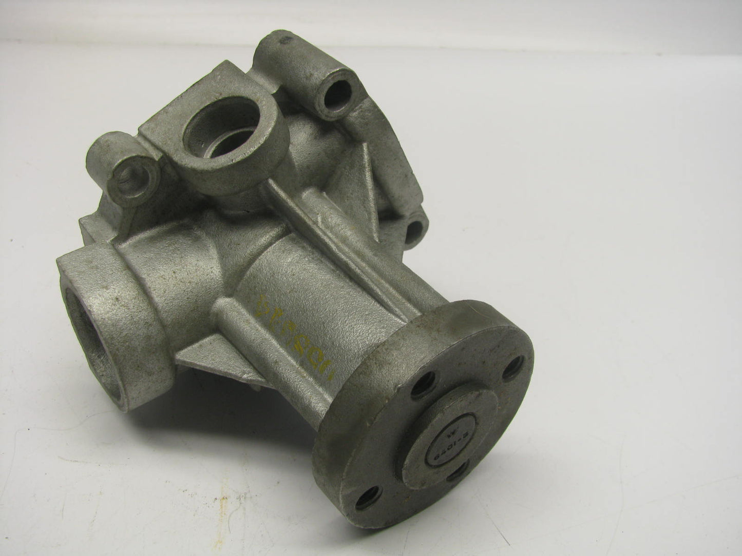 NEW - Out Of Box FP1460 Engine Water Pump For 1967-1975 Volvo 1.8L 2.0L