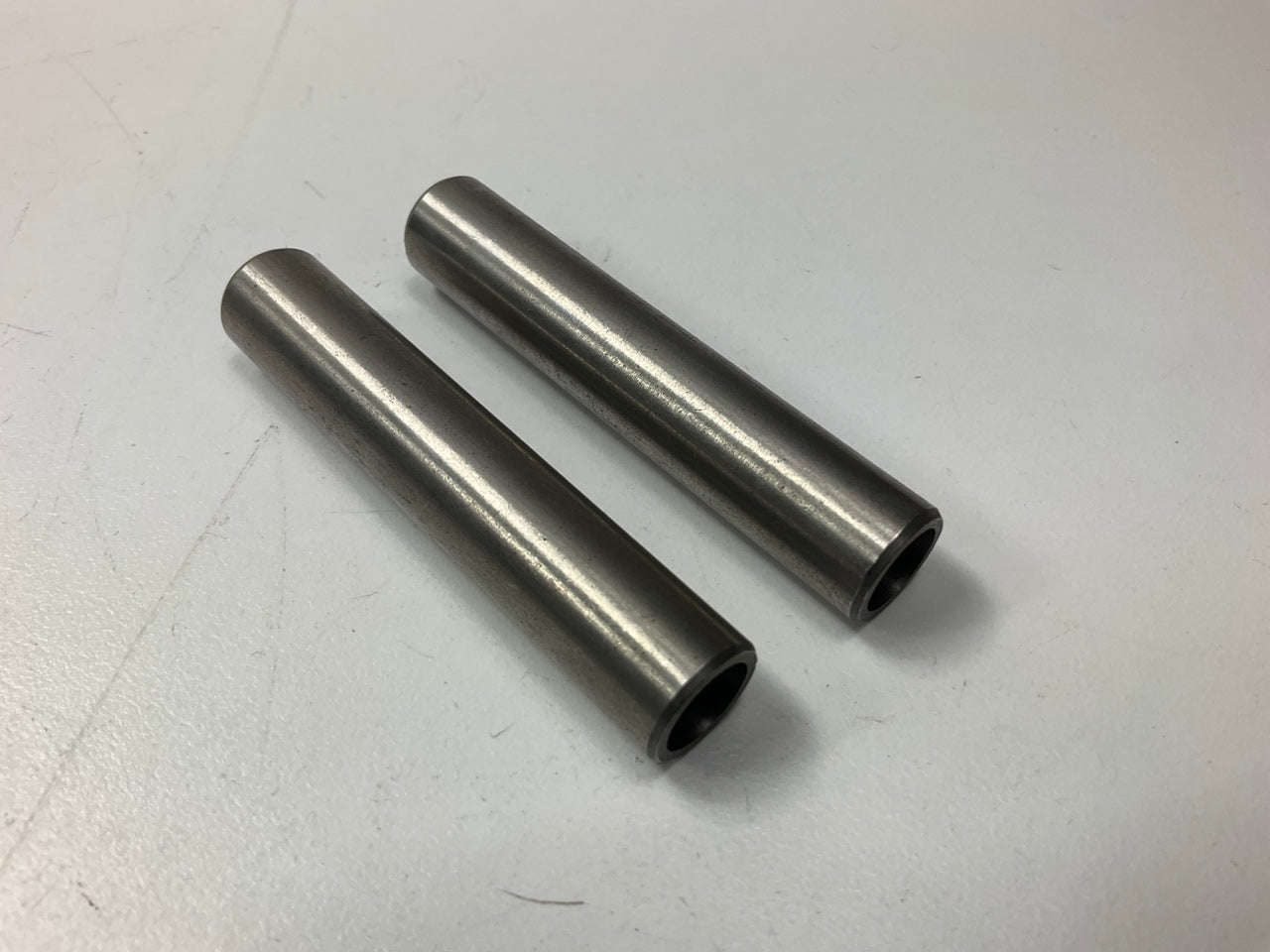 (8) UNBOXED G807 Engine Valve Guides 217-3170 OAL 2.624'' OD 0.501'' I.D. 0.3725''