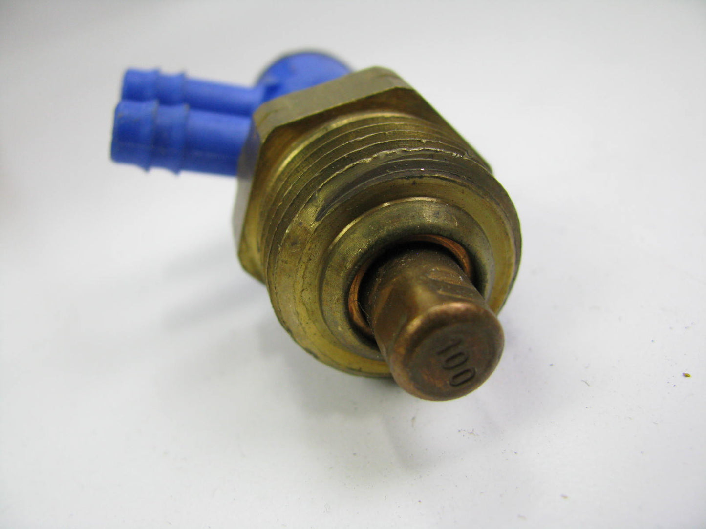 NEW - Bulk Packed H2949 Ported Vacuum Switch - 2 Port