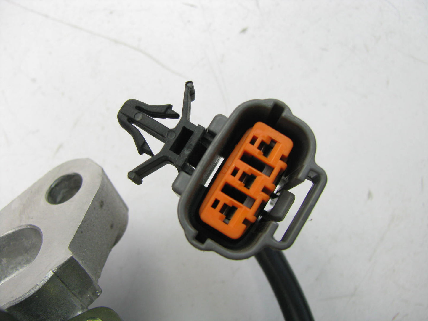 NEW - Out Of Box KL01-20-300B EGR Valve 1993-1997 Mazda 626 MX-6 2.5L V6