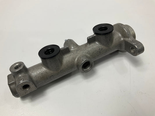 REMAN. Unboxed M3070 Brake Master Cylinder