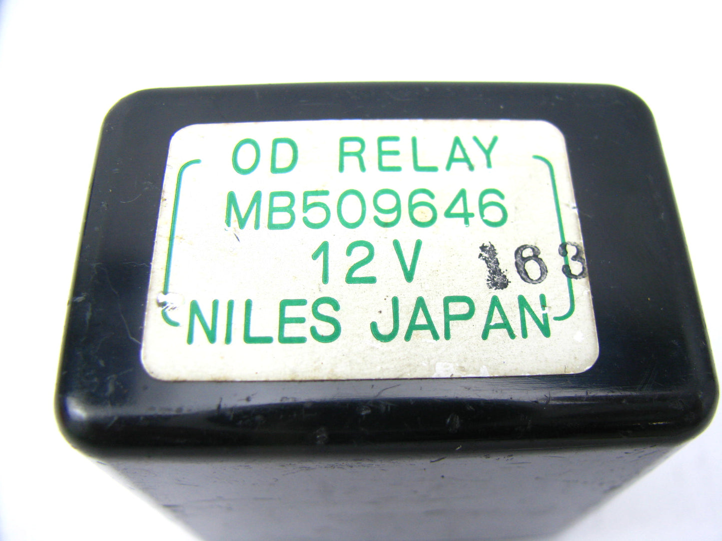 NEW - OUT OF BOX MITSUBISHI MB509646 Accessory Power / Overdrive Relay