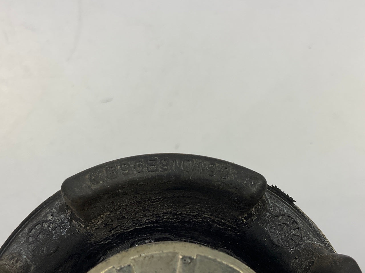 New Unboxed MB96B910190 Control Arm Bushing - Front Lower, 04-08 Ford F-150