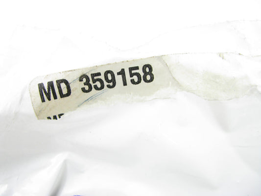 NEW - OUT OF BOX MD359158 Rear Engine Crankshaft Seal