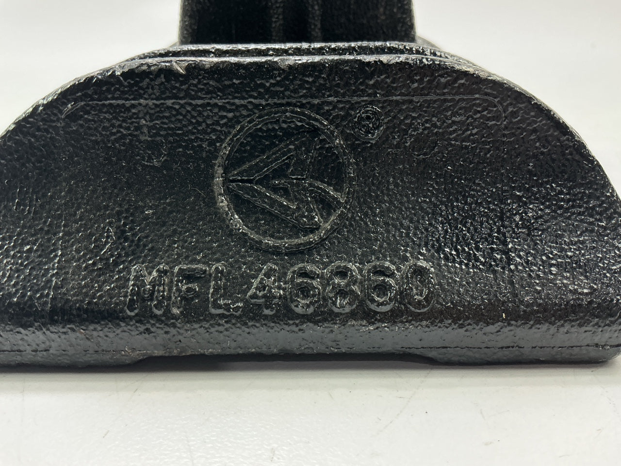 MFL46860 Axle Top Plate U Bolt Pad For Freightliner Cascadia Replaces 1614786000