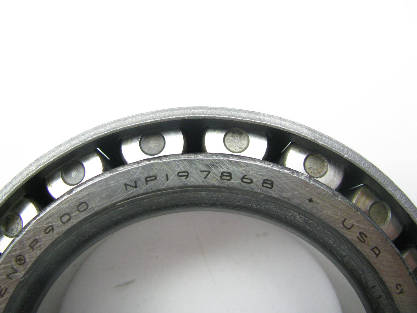 NEW - OUT OF BOX Timken Rear Differential Bearing NP197868
