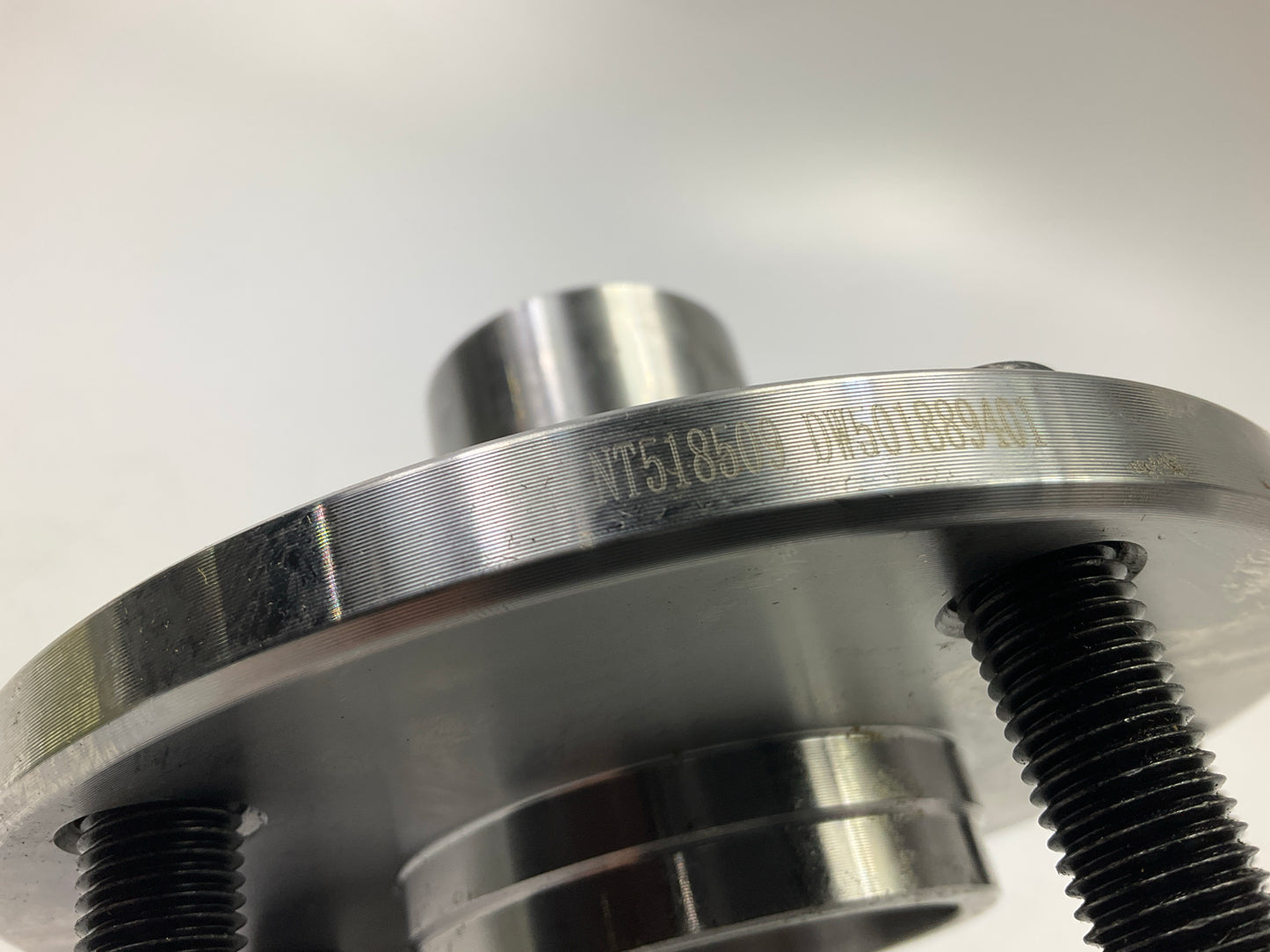 NEW - OUT OF BOX NT518509 Front Wheel Hub