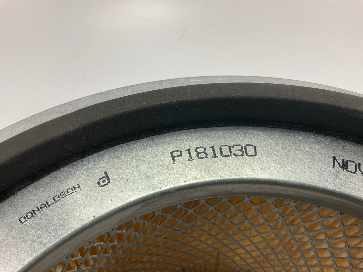 NEW - OUT OF BOX Donaldson P181030 Air Filter