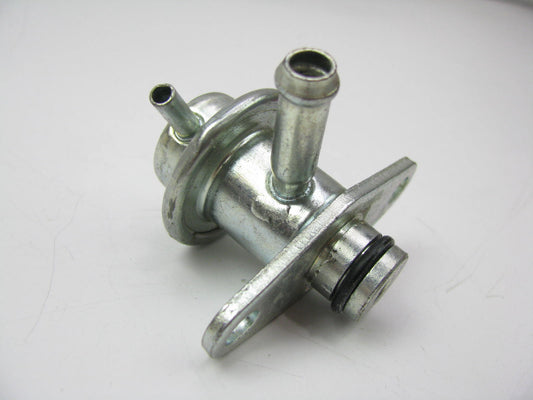 NEW OUT OF BOX PR135 Fuel Pressure Regulator For 1993-1996 Mitsubishi 1.5L