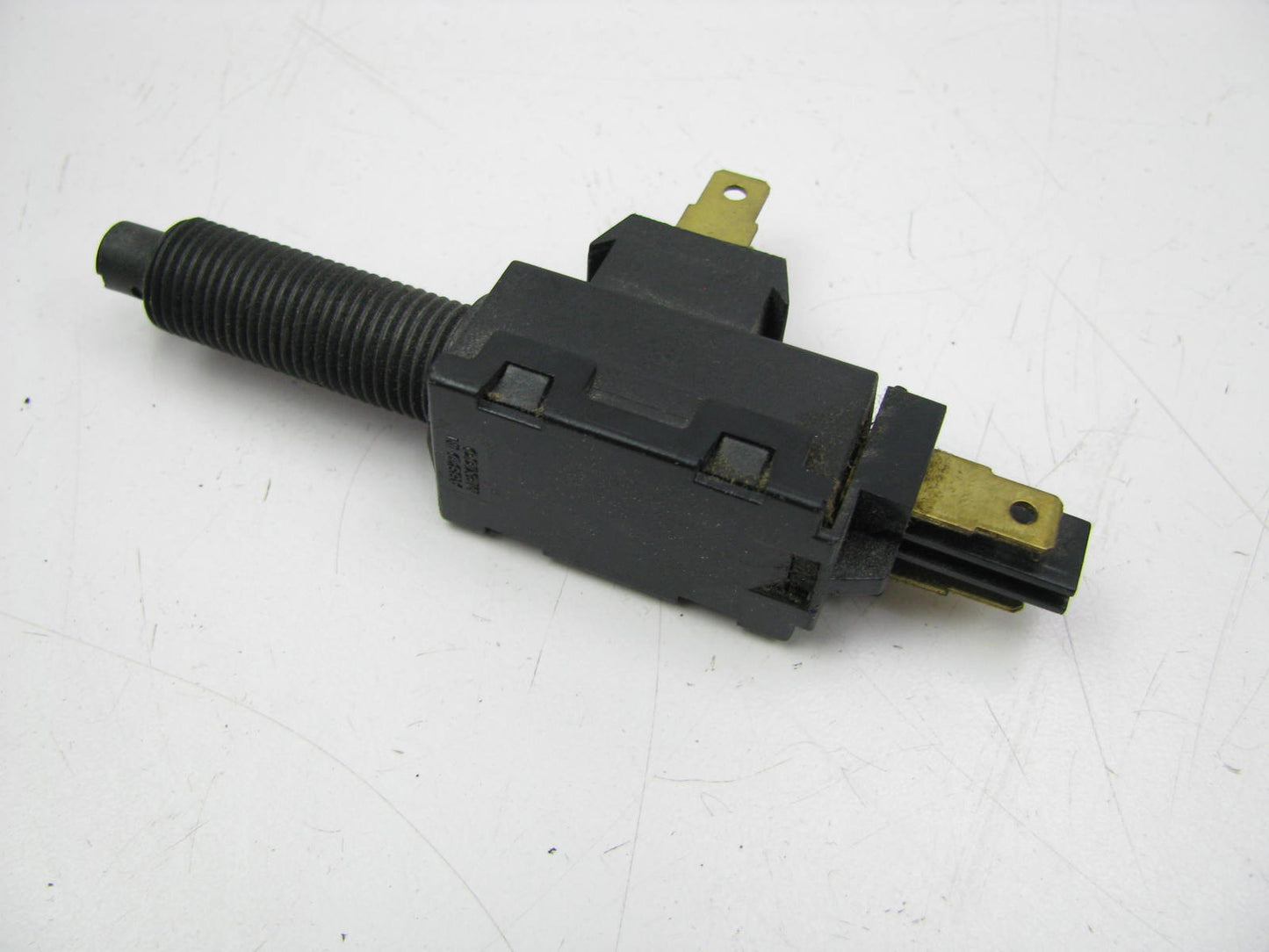 NEW - OUT OF BOX SLS-110T Brake Light Stop Lamp Brakes Switch - DR136E S388 D887