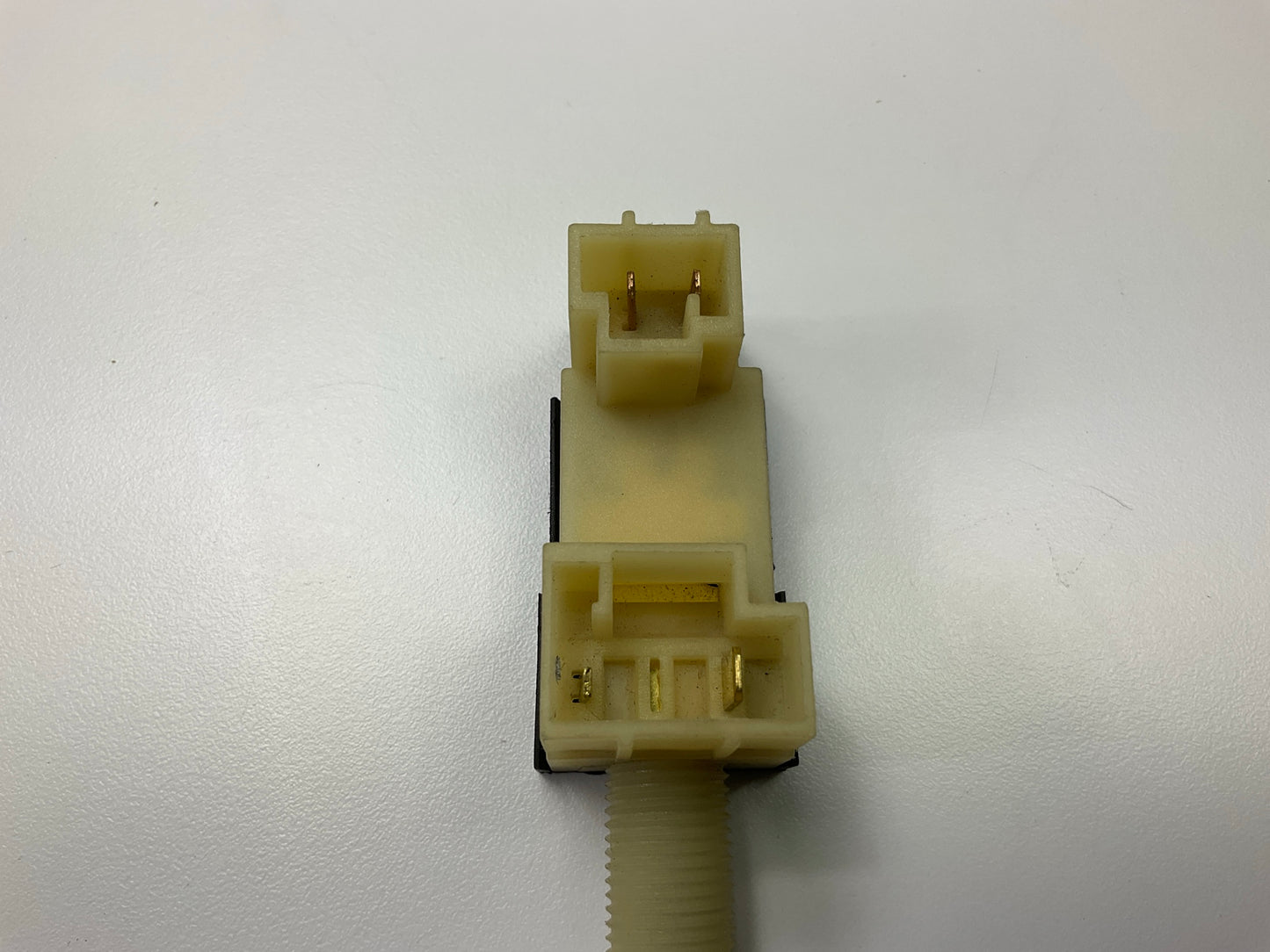 NEW - OUT OF BOX SLS-153 Brake Light Lamp Switch