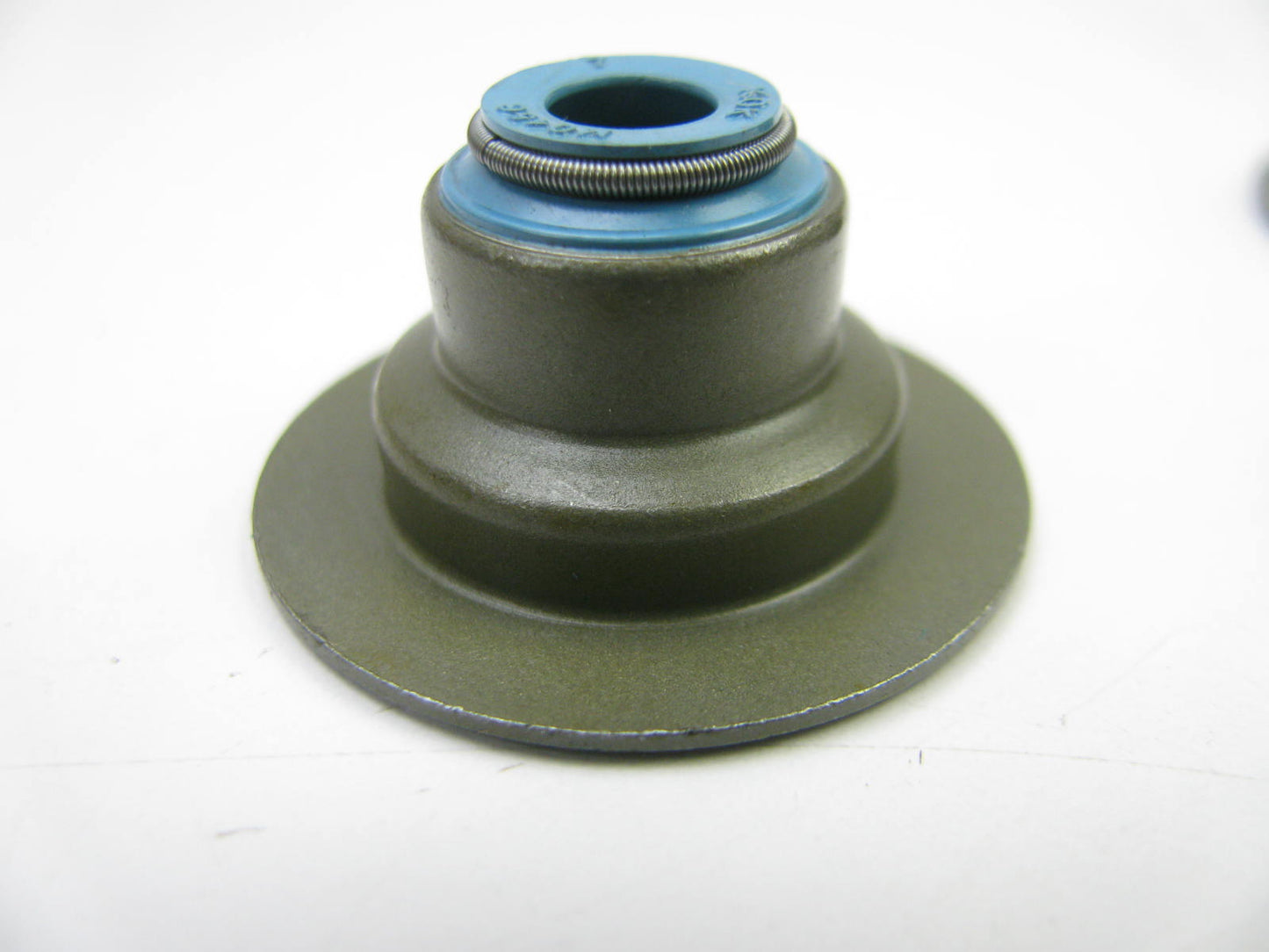 NEW - UNBOXED - (12) FEL-PRO SS70858 Valve Stem Seals Set