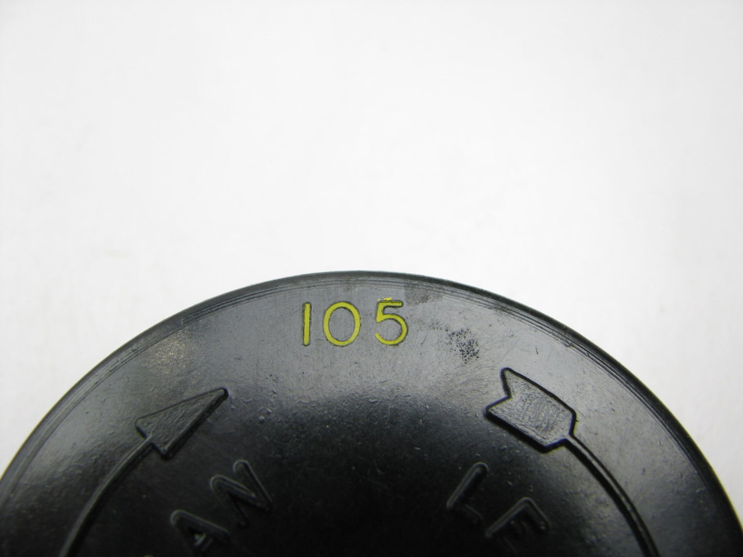 NEW - OUT OF BOX Carburetor Choke Thermostat - Ford 4-BBL 4300 Carburetor TH105