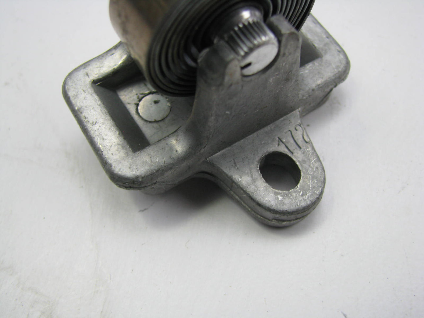 NEW UNBOXED TH172 Carburetor Choke Thermostat 76-79 GM Rochester 4-BBL QUADRAJET