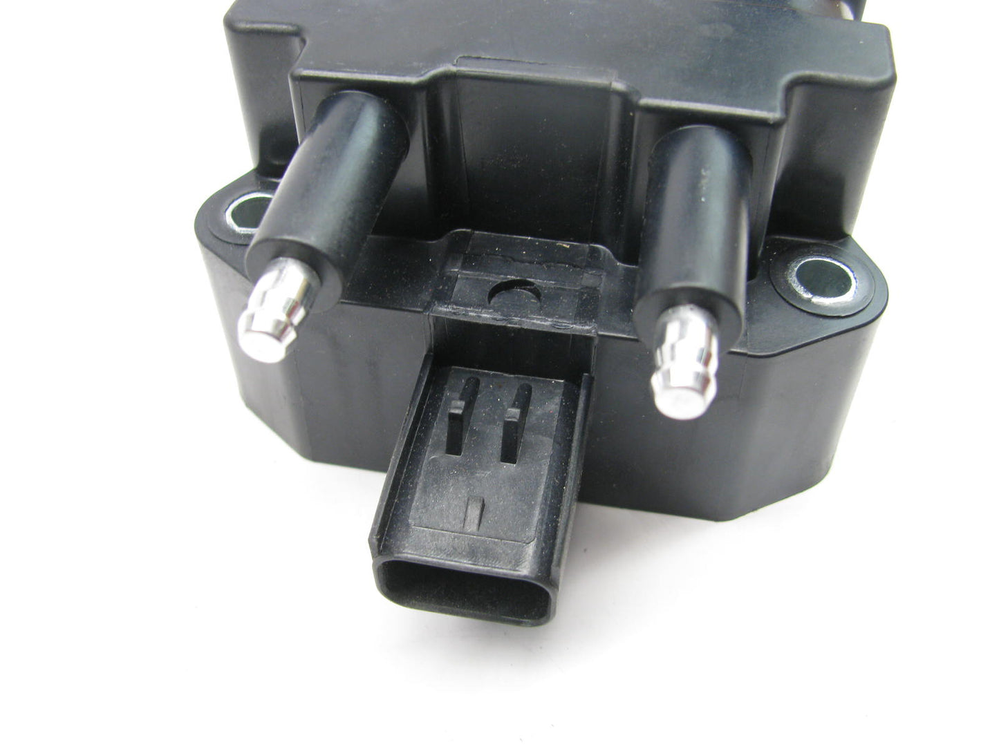 NEW - OUT OF BOX STANDARD UF-189 Ignition Coil