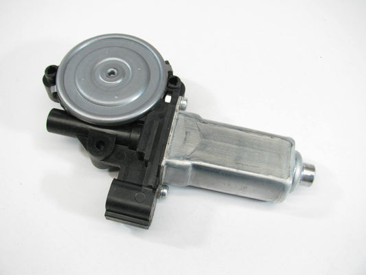 NEW - OUT OF BOX WL43057 Right Power Window Motor 1996-2007 Taurus 1996-05 Sable