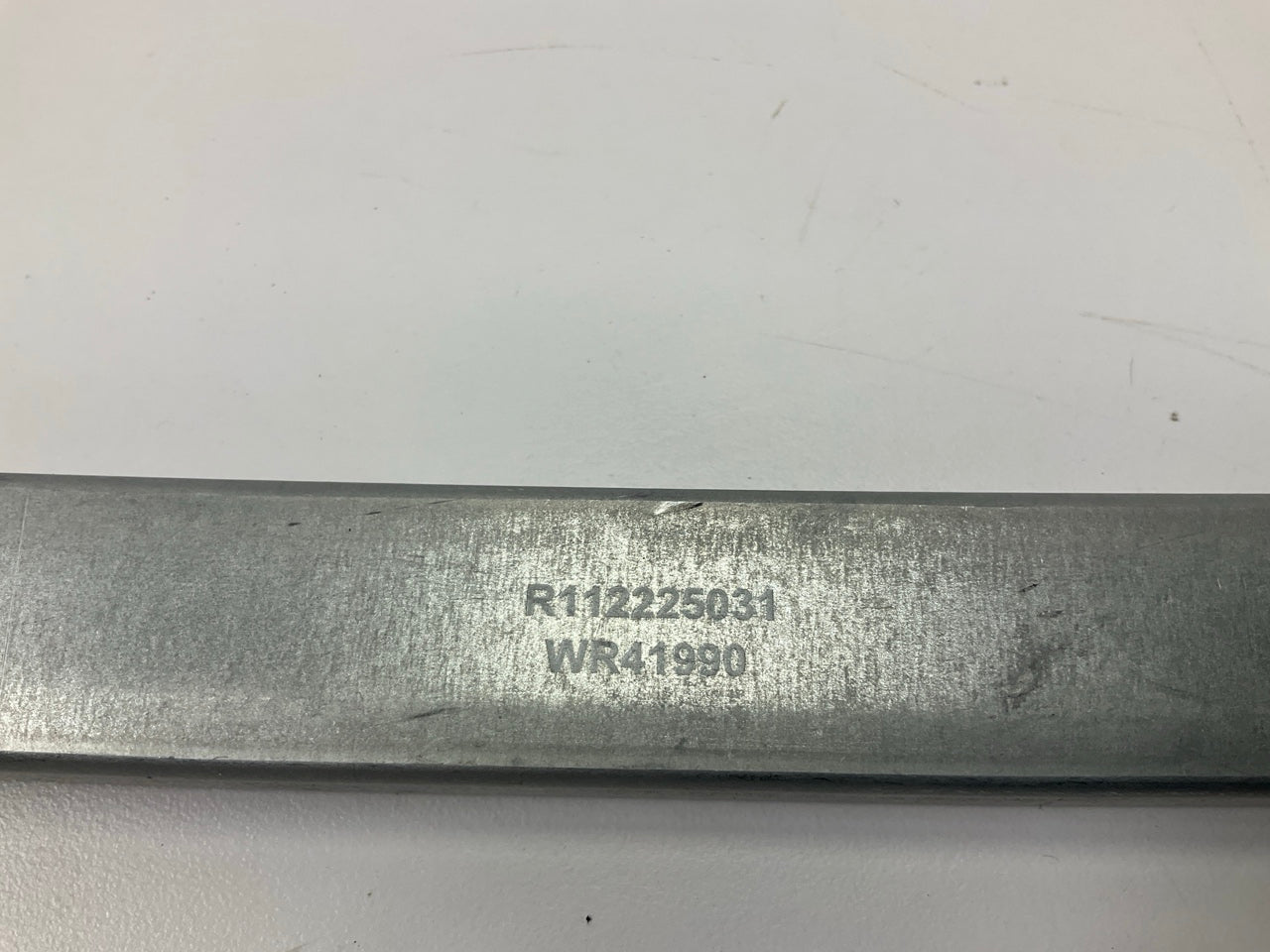 NEW - UNBOXED WR41990 Front Left Power Window Motor And Regulator Assembly