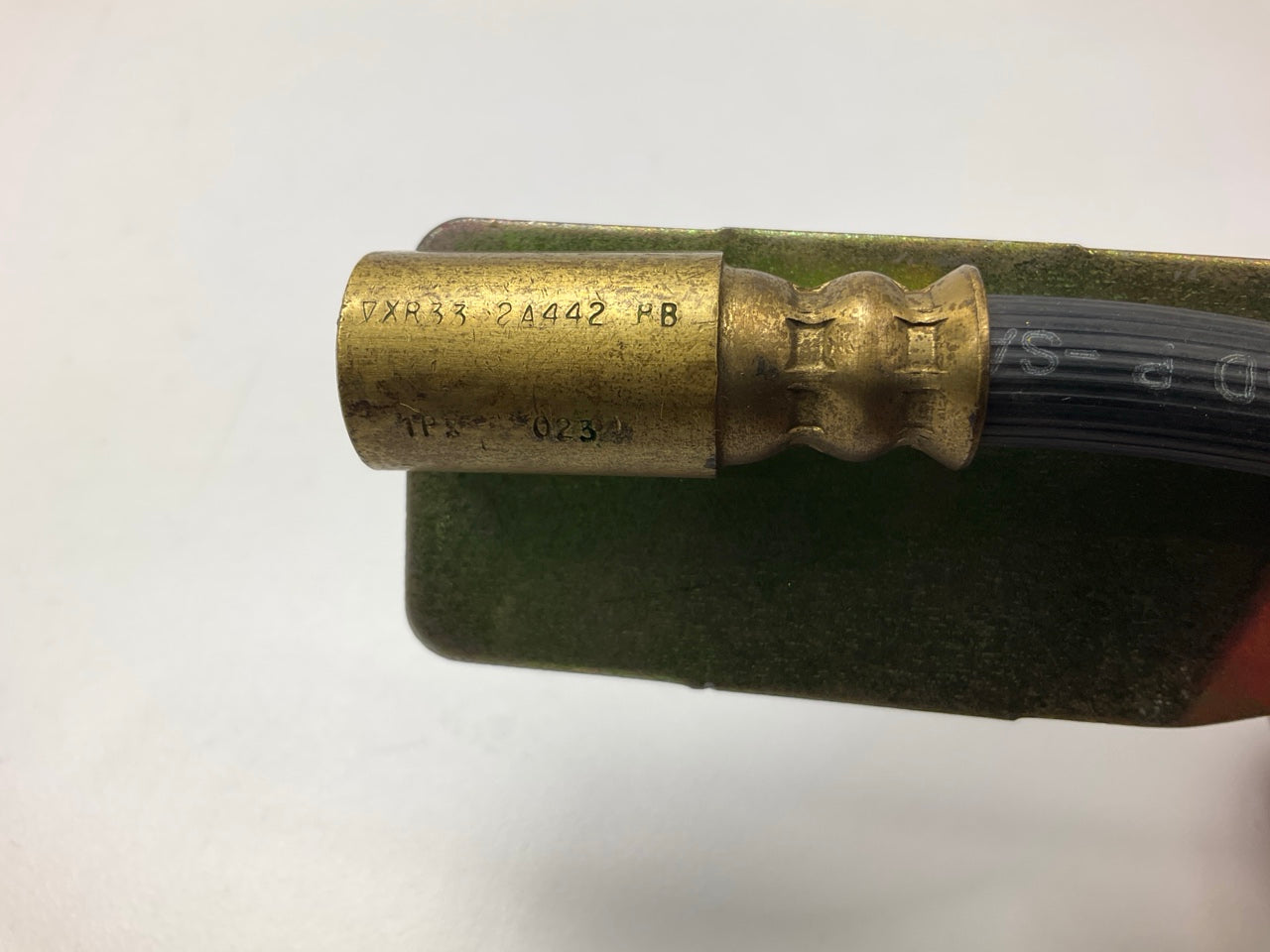 NEW - UNBOXED FORD XR33-2A442-BB Rear Right Brake Hose
