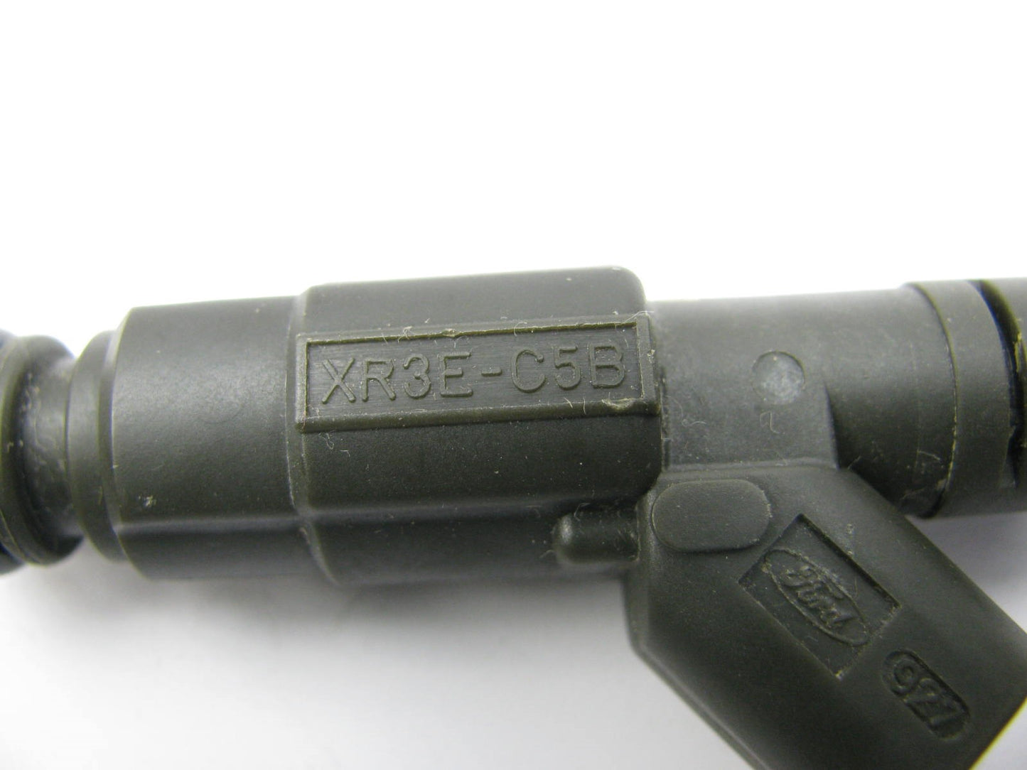 NEW - OUT OF BOX - OEM XR3E-C5B Fuel Injector 1999-2004 Ford 4.6L 5.4L V8