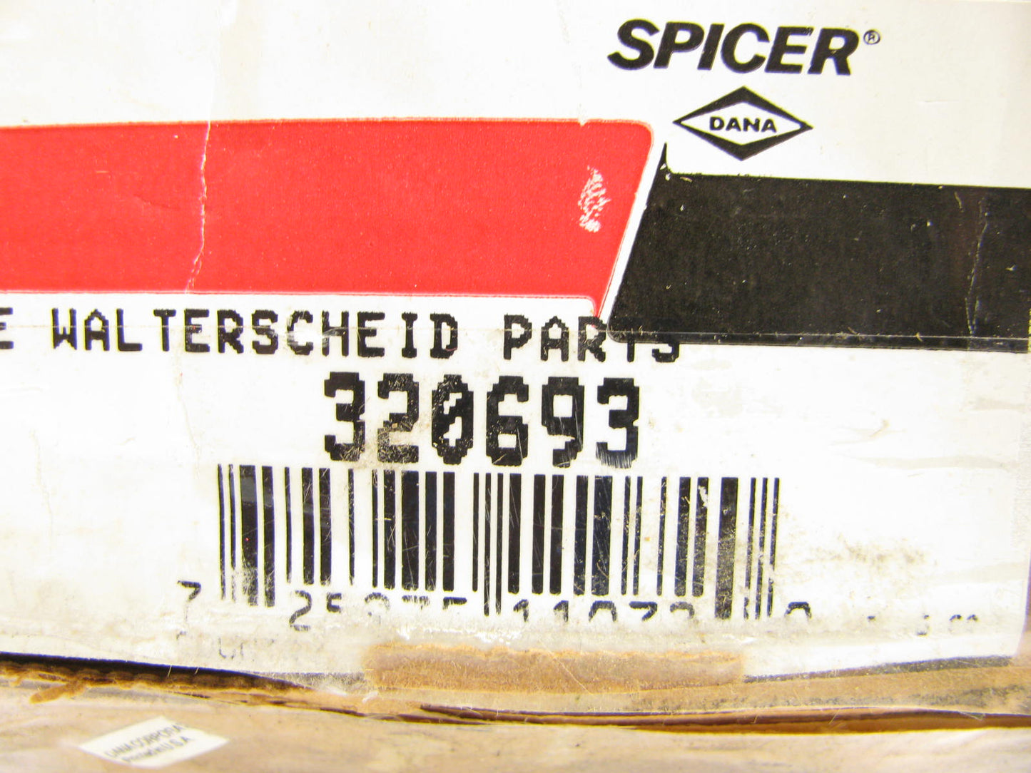 Spicer 320693 Implement Yoke 2400 Series 1.375 - 6 Spline Bore 105mm Long