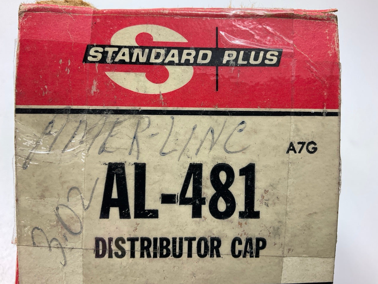 Standard AL-481 Ignition Distributor Cap For Continental Z145, IHC C123 C175