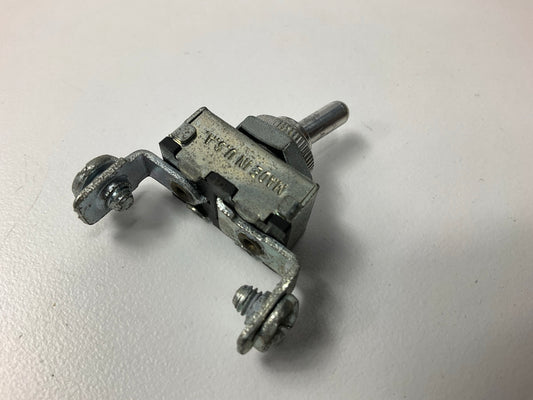 STANDARD MOTOR PRODUCTS DS-118 Toggle Switch - 2 Position 2 Terminal 35 Amp 12V