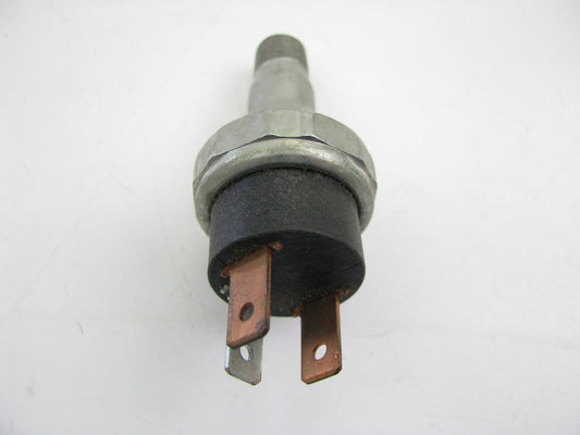 Standard Motor Products PS-127 Oil Pressure Sender For Light
