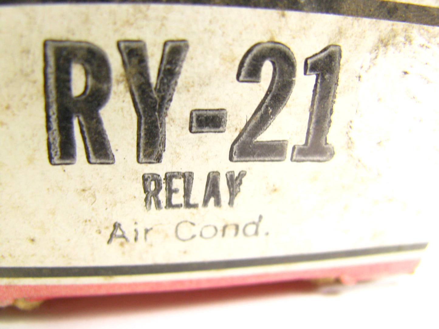 Standard RY-21 A/C Compressor Control Relay - 3747174 5209981 1R1304 561764